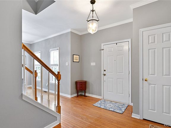 5th image of 9061 Winterham Dr