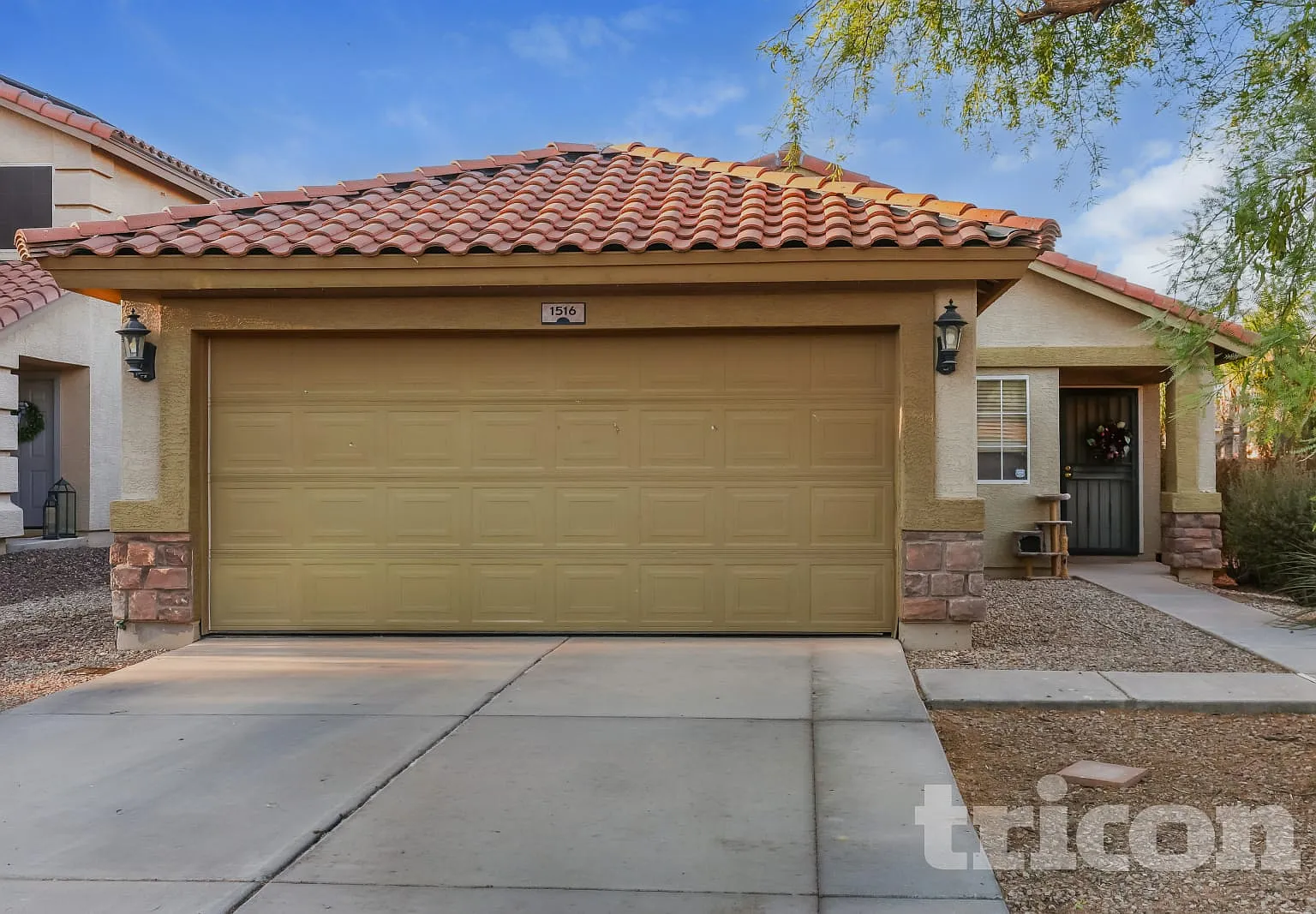 1516 Saguaro Trail San Tan Valley AZ — Photo 1