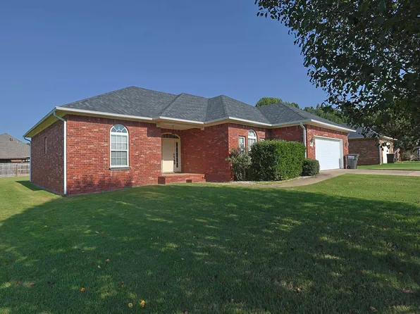 107 Salmon Ln, Russellville, AR 72802