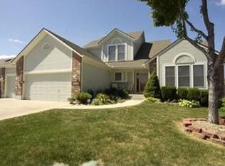3120 S Arrowhead Dr, Independence, MO 64057
