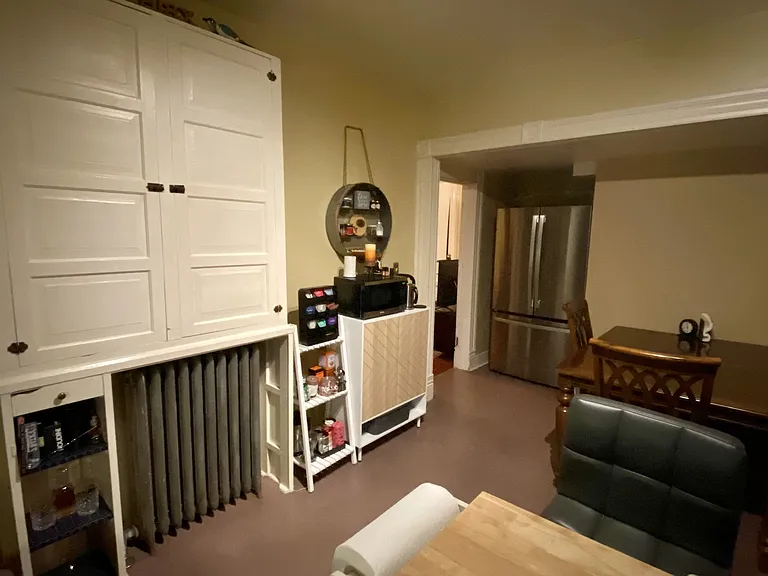 More of the BIG kitchen