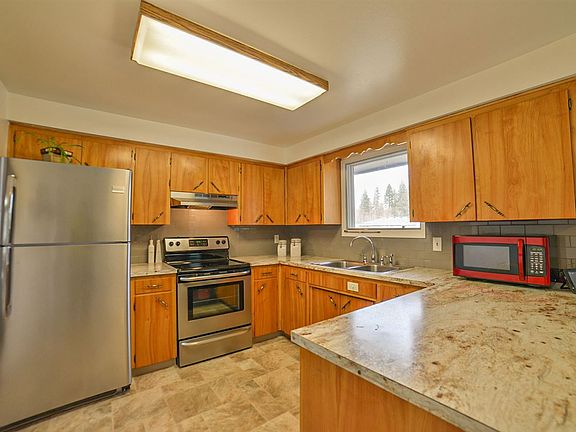 4th image of 13723 E 32nd Ave