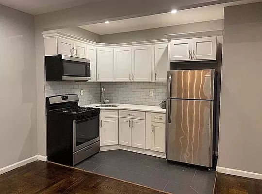 Rented by Bruma Realty LLC | media 3