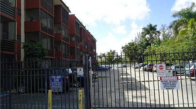 1st image of 13500 NE 3rd Ct APT 418