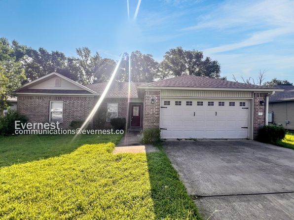 45 Castleton Dr