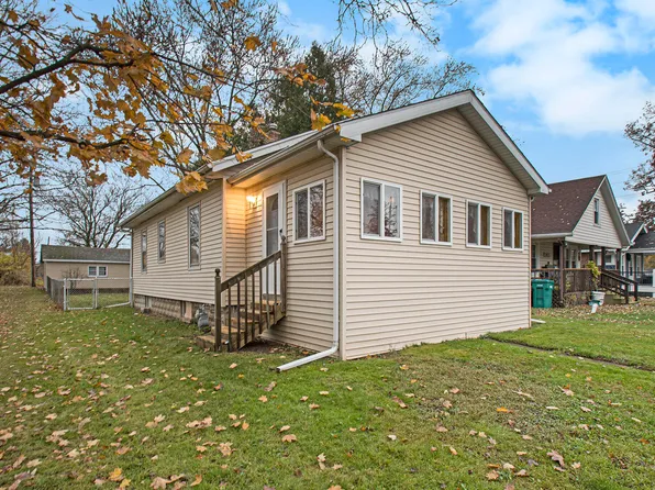 1006 C St, La Porte, IN 46350