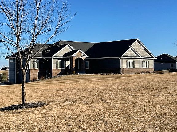 2nd image of 1321 Shire Ln