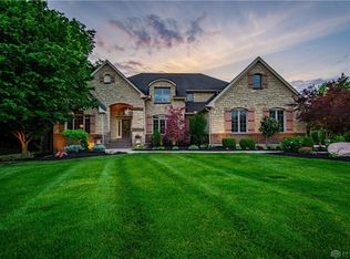 7491 Country Brook Ct, Springboro, OH 45066