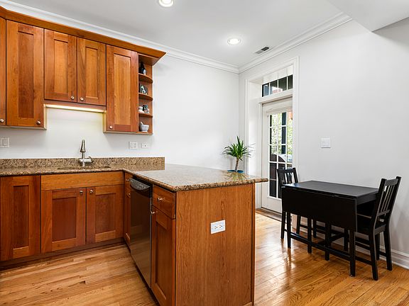 4th image of 2705 N Mildred Ave APT 2A