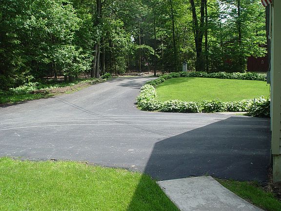 Driveway to Sycamore Lane