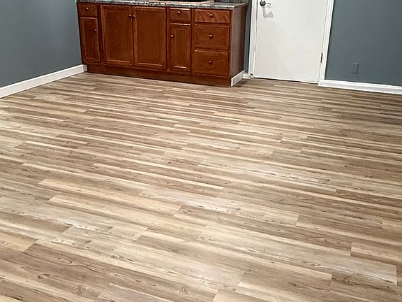 2nd image of 1318 Gianna Ln #B
