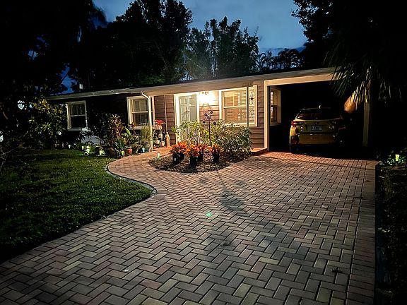5th image of 2264 Floyd St