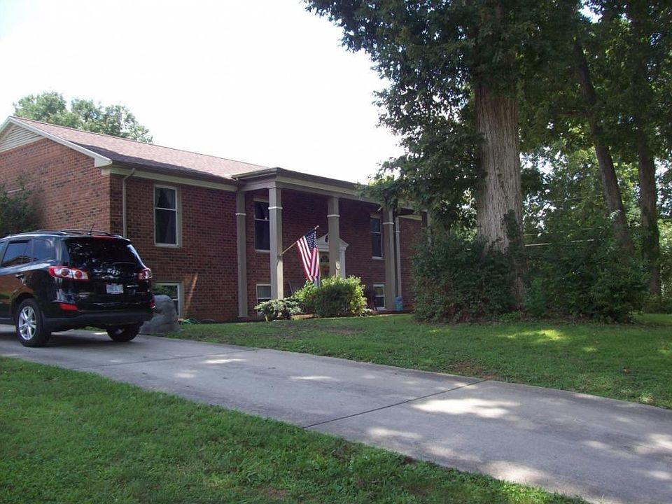 1st image of 1668 Robinhood Dr