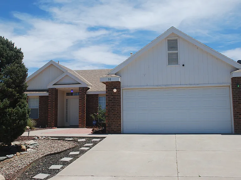 10 Juniper Ave — Photo 2