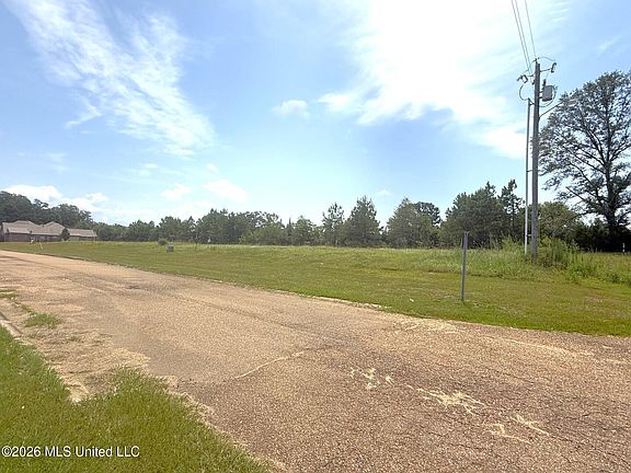 3rd image of Fairway Cv