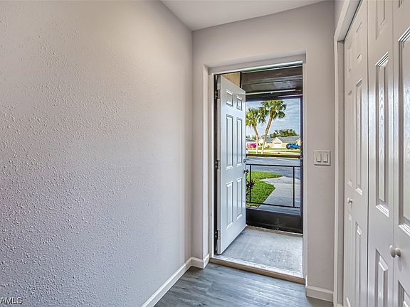 5th image of 632 SE 12th Ct APT 10