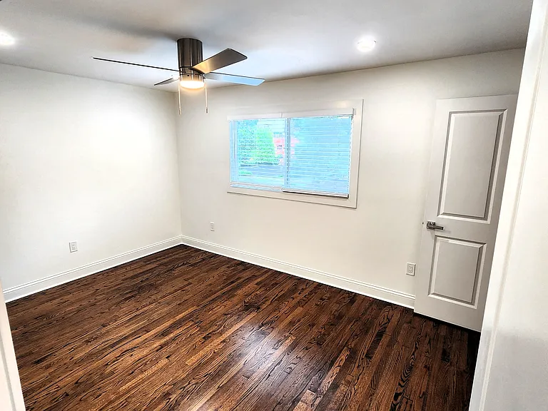 Baltimore Townhomes - 5036 — Photo 12
