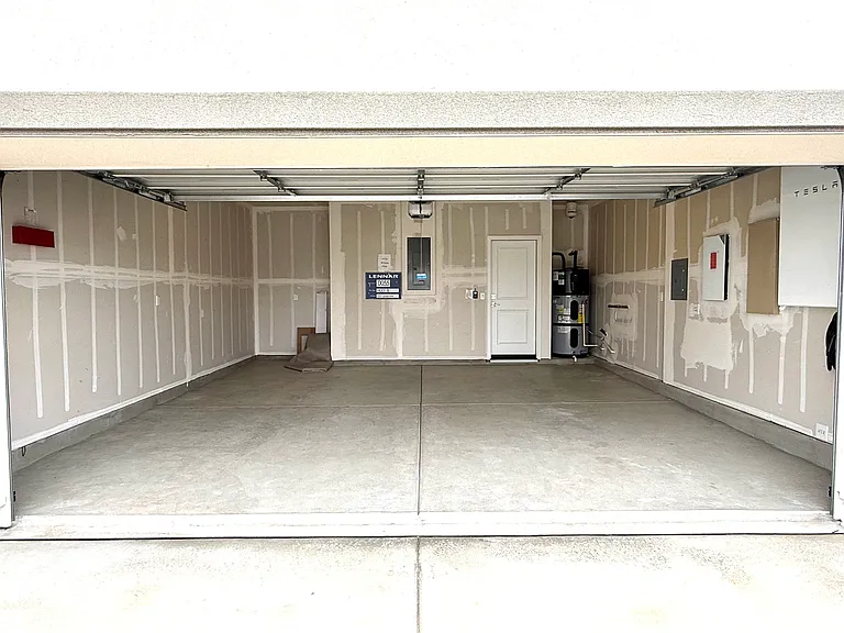 3323 Cascade Dr — Photo 13