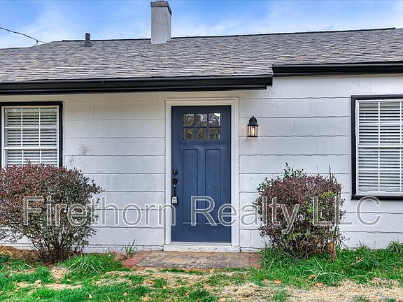 4th image of 810 Royalette Ave
