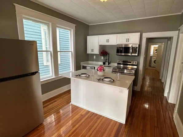 675 Myrtle Ave APT 1, Albany, NY 12208