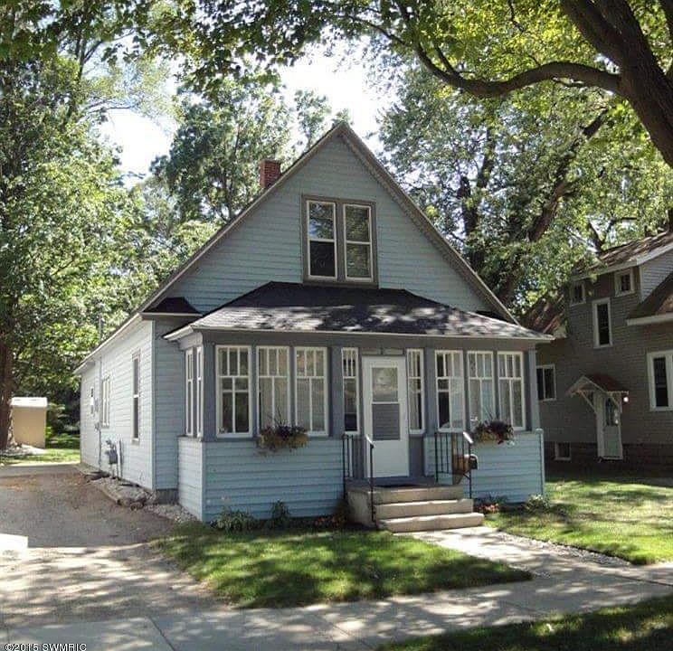 1st image of 116 E 20th St