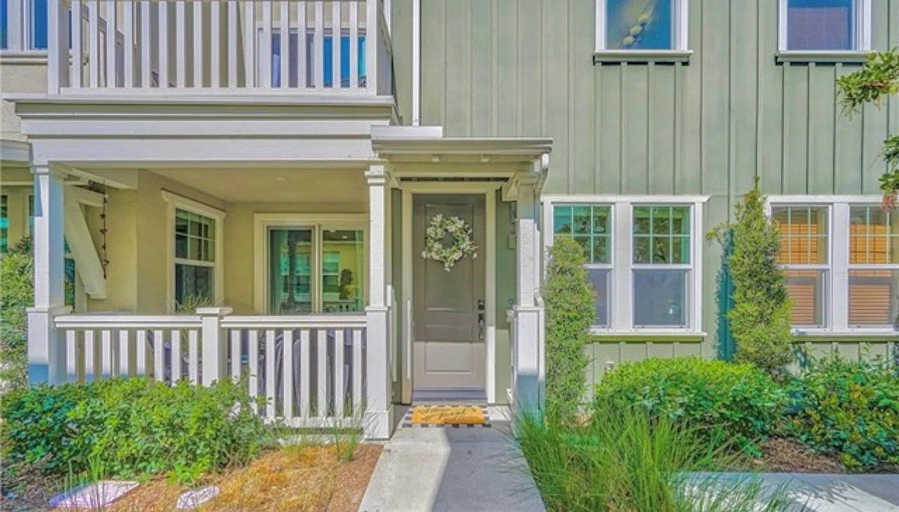 3 bed, 1681 sqft, $4,800 — Photo 1