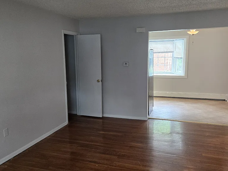 LAWRENCEVILLE GARDEN APARTMENTS AND TOWNHOMES — Photo 28