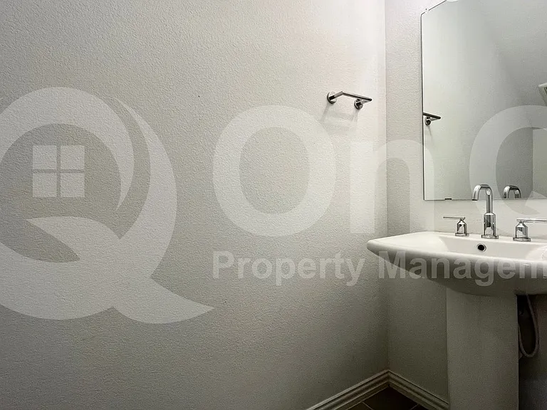 7529 Regal Ln — Photo 21