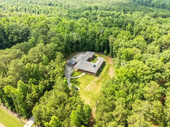 2706 Ridge Rd, Opelika, AL 36804