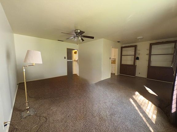 3rd image of 216 Burnet St