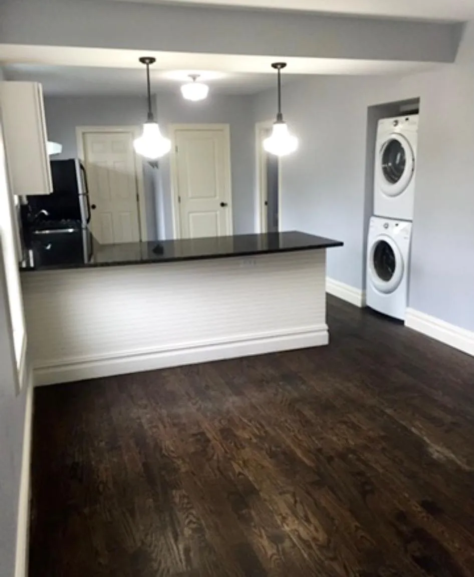 349 Bunnell St — Photo 1