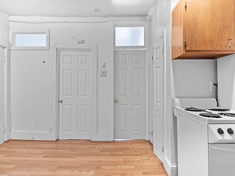 48 Revere St #3 — Photo 4