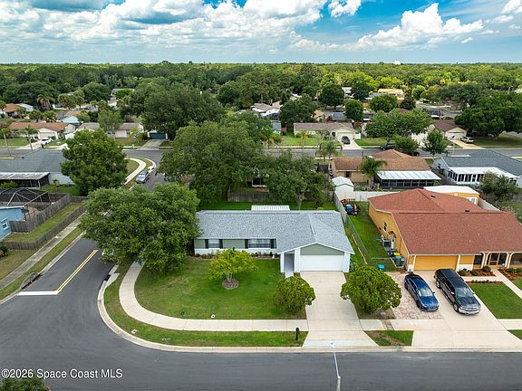 5th image of 3814 Stonemont Dr
