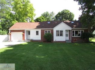 751 E Ash St, Mason, MI 48854