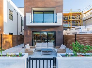 422 20th St, Huntington Beach, CA 92648