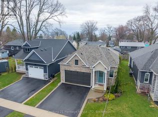3709 Mathewson Ave, Fort Erie, ON L0S 1N0