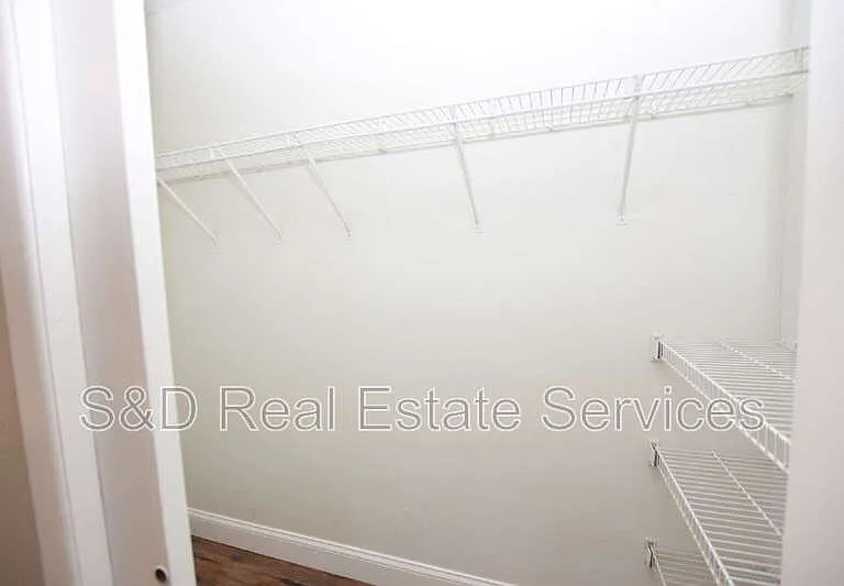 1224 Waterview Blvd E — Photo 13