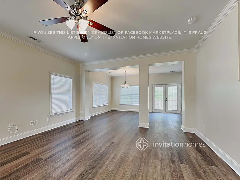 120 Tulip Dr — Photo 4