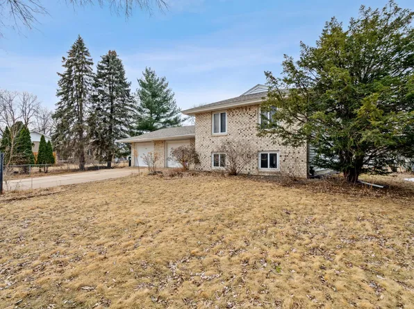 10608 Verdin St NW, Coon Rapids, MN 55433