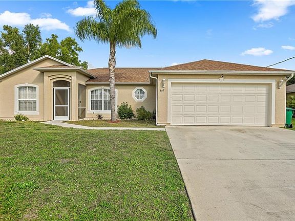 2nd image of 467 SW Namoit Pl