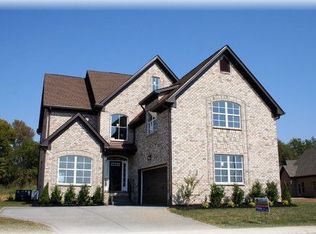 136 Ruland Cir, Hendersonville, TN 37075