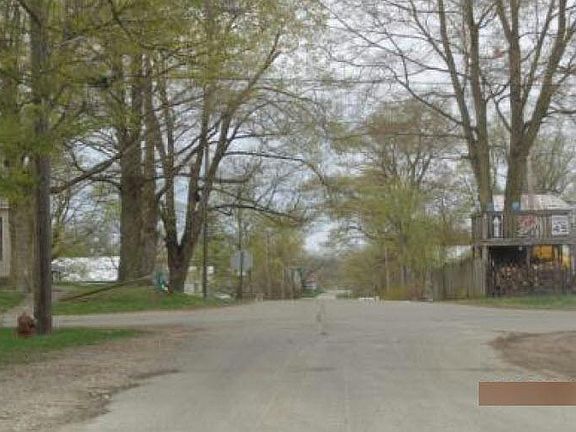 4th image of 112 S Dwight St