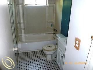 2nd image of 19332 Annapolis St
