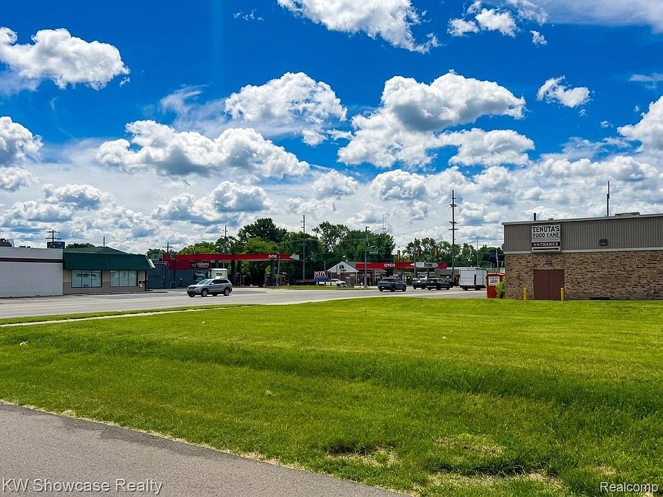 1st image of 3537 Sashabaw Rd