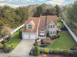 564 4th St #4, Absecon, NJ 08201