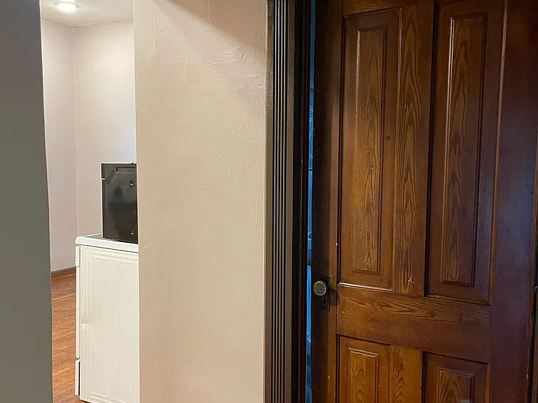 508 Walnut St #3 — Photo 6