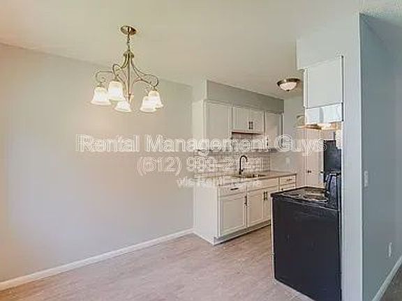 4th image of 3001 N 3rd St APT 4