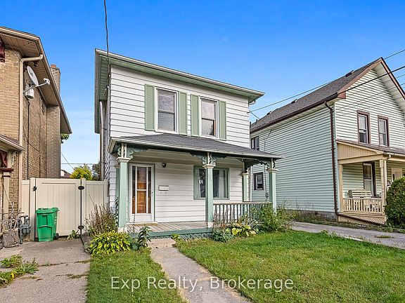 3rd image of 584 Maiden Ln