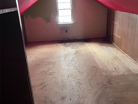 5th image of 7126 Theodore Ave