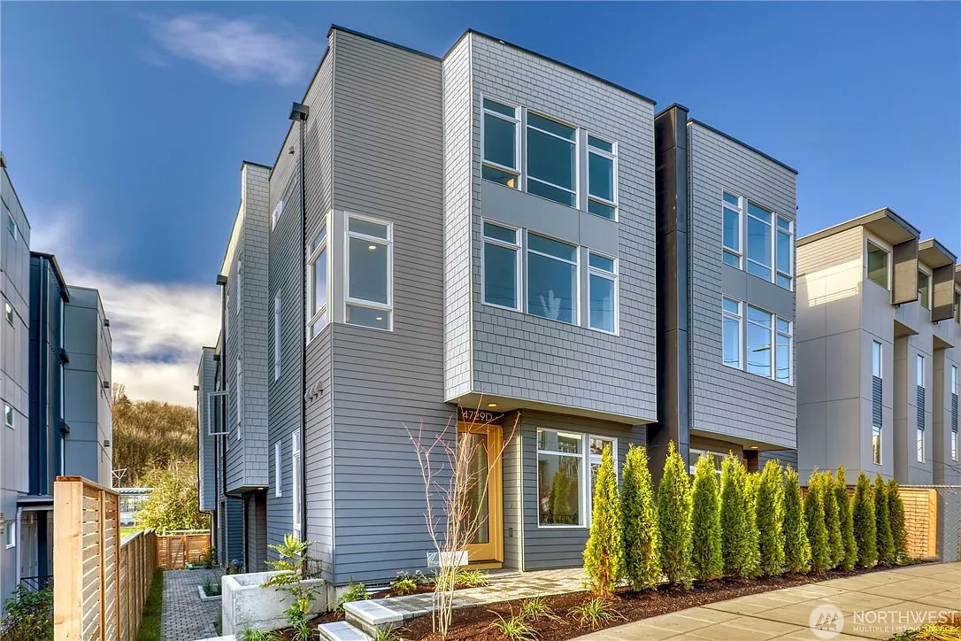 2 bed, 1295 sqft, $3,500 — Photo 1